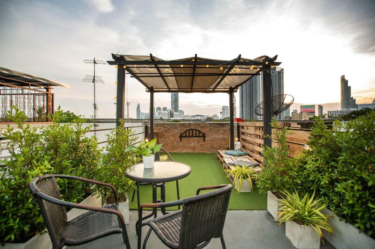 The Bridge Hostel Bangkok Exterior foto