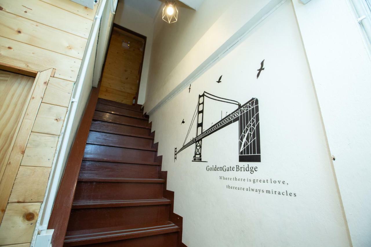 The Bridge Hostel Bangkok Exterior foto
